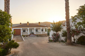 CASA EL PRADO con Piscina y Aparcamiento, Arriate